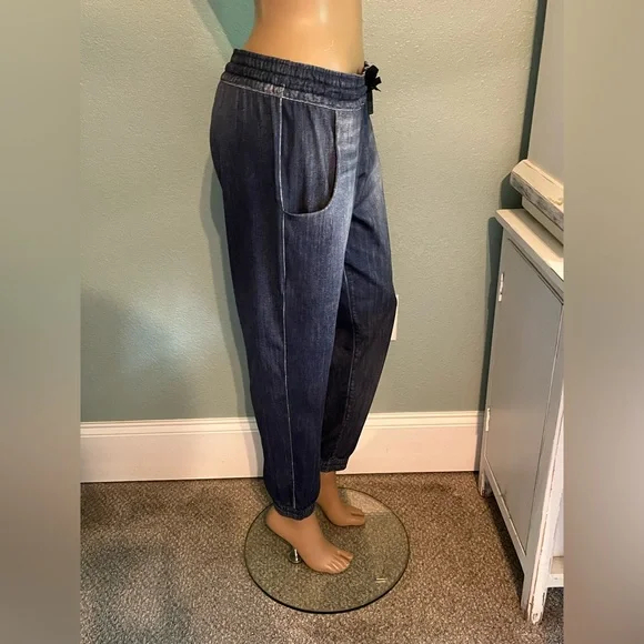 LUCY Indigo Do Everything Light Blue Denim Print Jogger - Picture 6 of 16